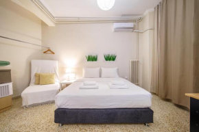 Zacharitsa APT at Acropolis up 4 guests by LODGESPOT